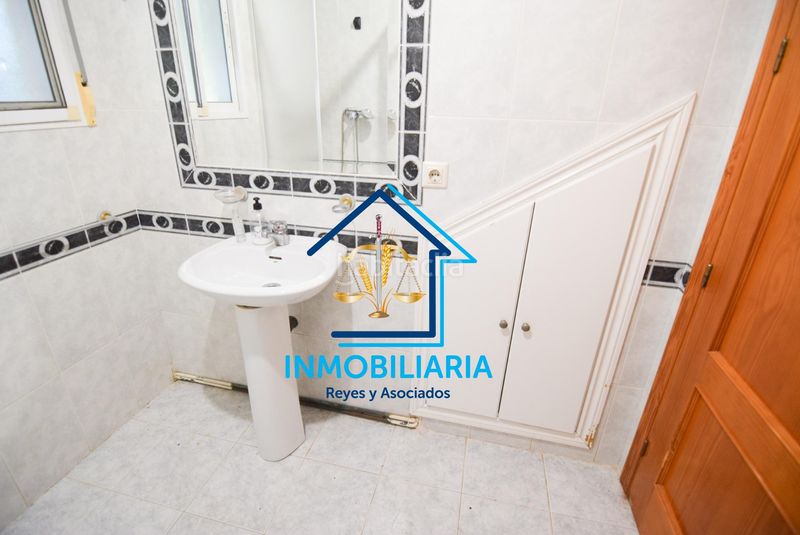 Foto bfb40ca6-aab5-4e6b-bd04-35741d7d396b. Pis amb aparcament a El Higuerón Córdoba