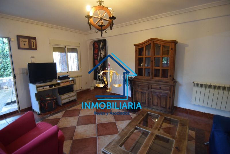 Foto cc5ef6b2-8f55-4e44-ab65-84da6811e343. Pis amb aparcament a El Higuerón Córdoba