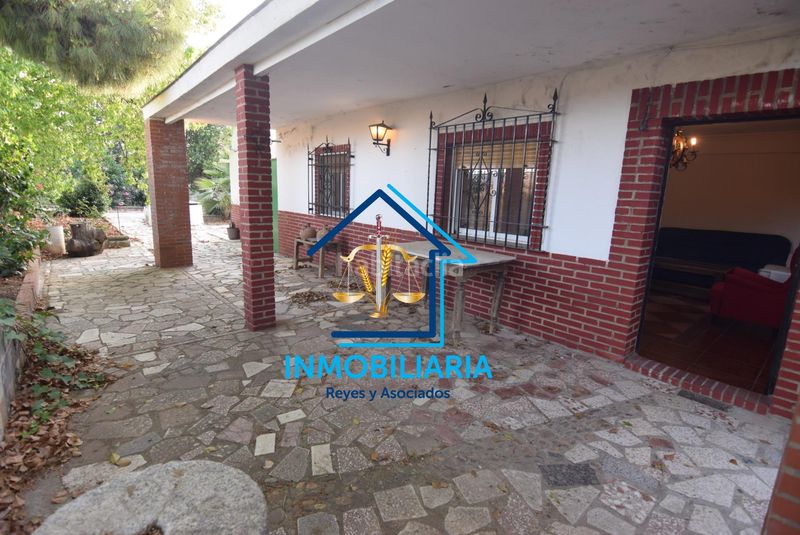 Foto e6821b4f-21a2-40be-8470-720afeb6b5f6. Pis amb aparcament a El Higuerón Córdoba