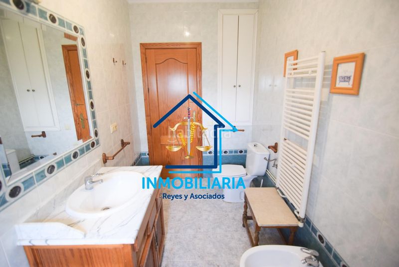 Foto fa376c7d-61b3-46b2-9178-73ea9396cbb9. Pis amb aparcament a El Higuerón Córdoba