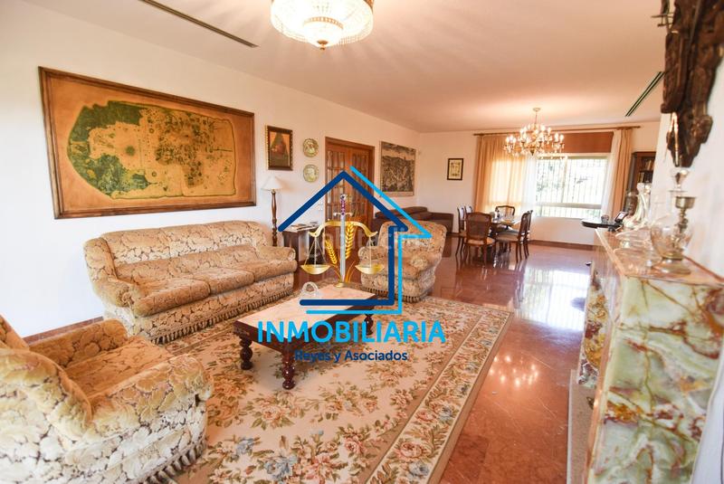 Foto 7da5dc14-0610-4cbb-bcba-5645579f04d4. Chalet unico y exclusivo chalet en sansueña en El Brillante -El Naranjo - El Tablero Córdoba
