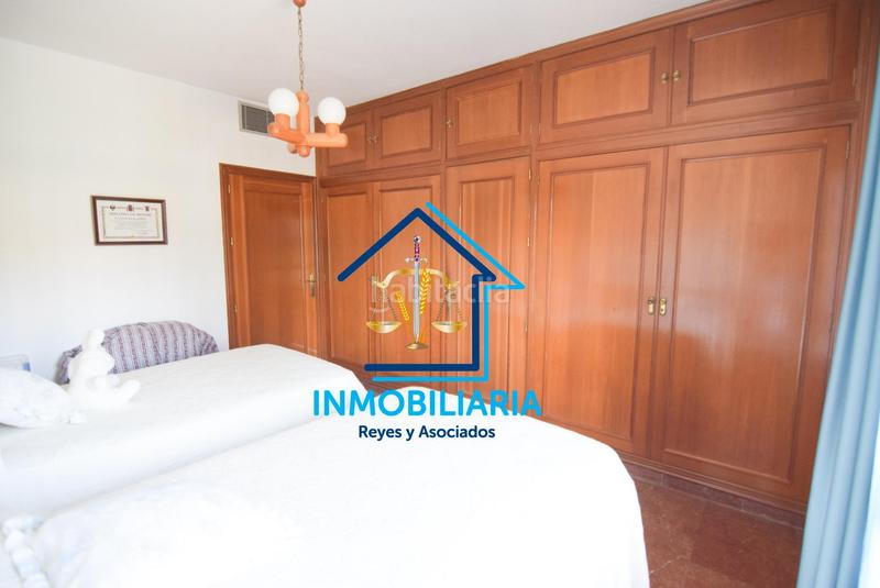 Foto b316ef75-d176-4194-9840-004485e80dcb. Chalet unico y exclusivo chalet en sansueña en El Brillante -El Naranjo - El Tablero Córdoba