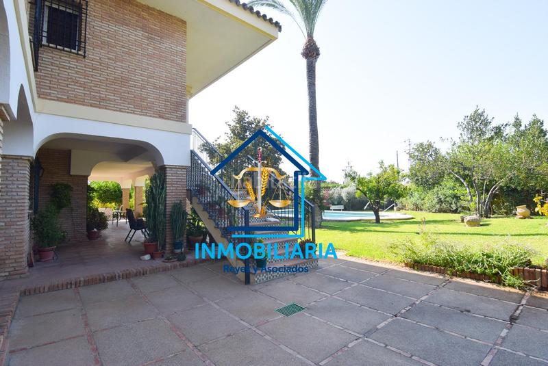 Foto e36a28e9-7374-4627-8e1f-a174e4ecc024. Chalet unico y exclusivo chalet en sansueña en El Brillante -El Naranjo - El Tablero Córdoba