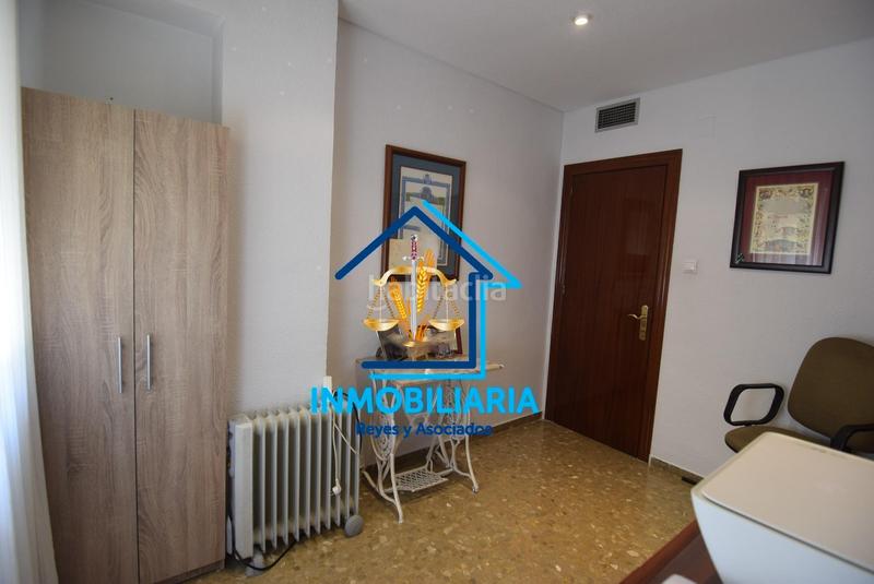 Foto 0226effd-39e0-4764-b38d-079f0703819e. Piso exclusivo piso con terraza en vallellano de 4 dormitorios 2 baños, cochera . en Córdoba