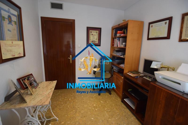 Foto 28b66918-ad34-4cd1-b2a3-1eac3e4282f2. Piso exclusivo piso con terraza en vallellano de 4 dormitorios 2 baños, cochera . en Córdoba