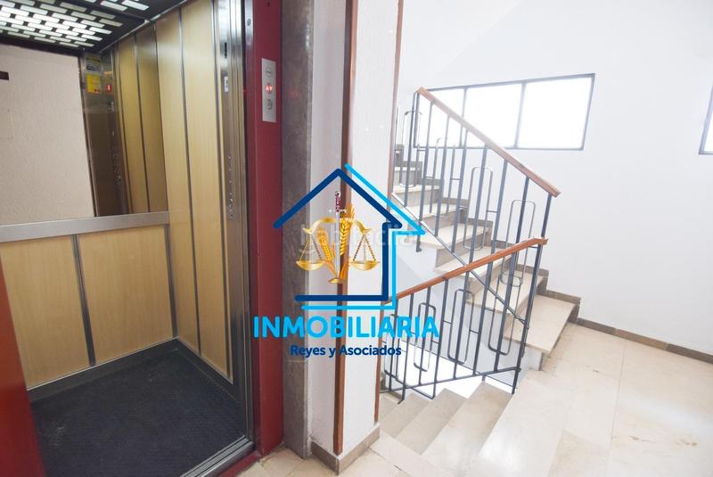 Foto 8651a716-60ff-4f47-aebc-758078acacf2. Piso exclusivo piso con terraza en vallellano de 4 dormitorios 2 baños, cochera . en Córdoba