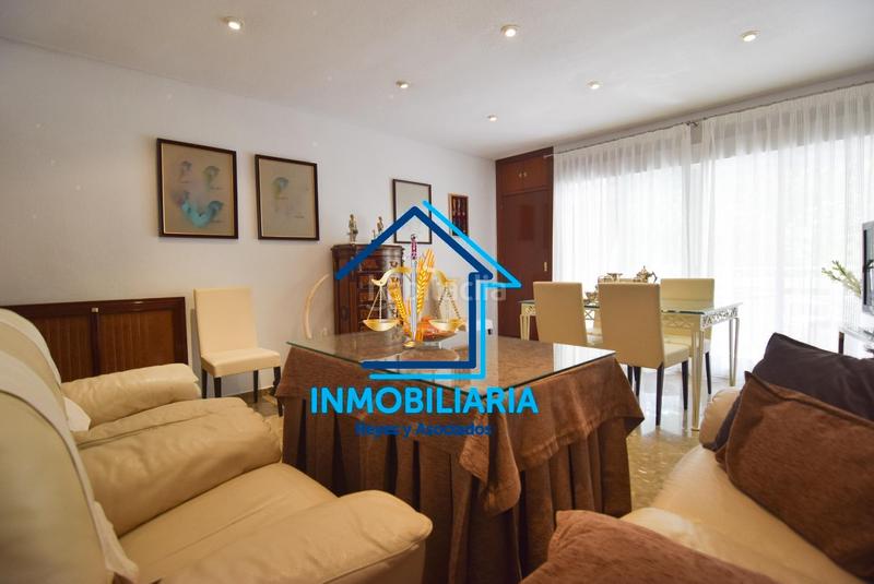 Foto 9480d1cc-3545-4aae-b411-161487ec546c. Piso exclusivo piso con terraza en vallellano de 4 dormitorios 2 baños, cochera . en Córdoba