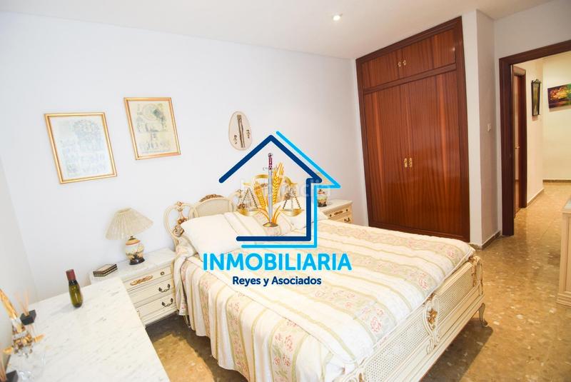 Foto a61982c9-c361-43b9-9b90-84275a88ed49. Piso exclusivo piso con terraza en vallellano de 4 dormitorios 2 baños, cochera . en Córdoba