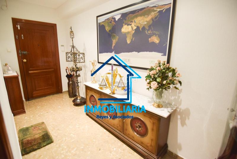 Foto d9a73e6a-d3e0-47f5-a354-12431788f001. Piso exclusivo piso con terraza en vallellano de 4 dormitorios 2 baños, cochera . en Córdoba