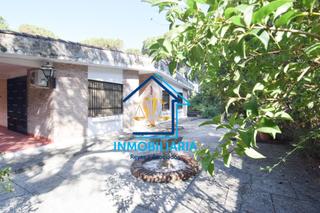 Chalet à Santa Maria de Trassierra. Chalet hipotecable en terreno urbano en santa maría de trassierr