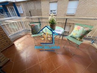 Pis a Calle tras la puerta 4. Piso en avenida barcelona con terraza y ascensor