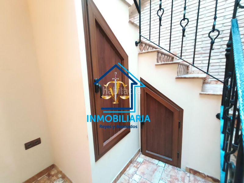 Foto 1c1777b9-dbd4-49e1-95bd-6319d949b728. Casa amb aparcament a Carpio (El)