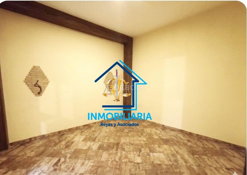 Foto 9748ea64-1fee-43ad-9656-94ba33d80ea0. Casa amb aparcament a Carpio (El)