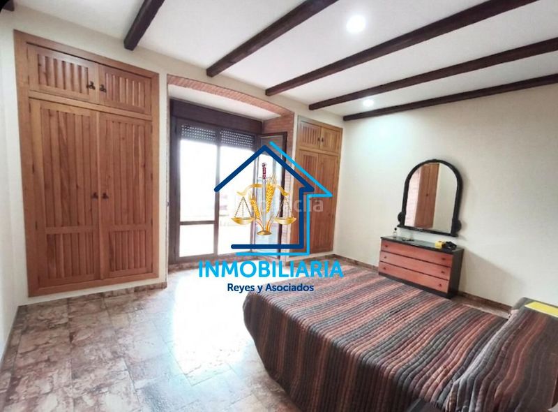 Foto fd8412e4-1602-41ce-a207-e16e6bb0ebeb. Casa amb aparcament a Carpio (El)