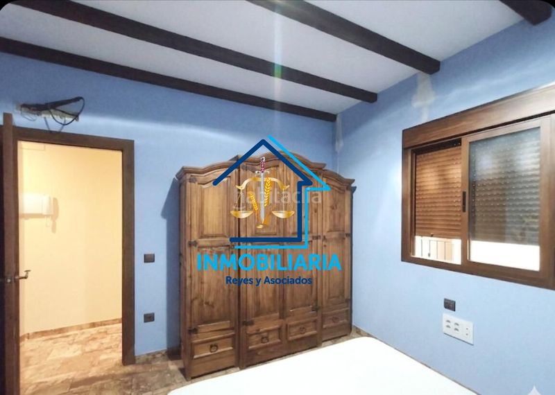 Foto fe3ac5b0-0c4d-46ce-847b-fc6bdefd3c83. Casa amb aparcament a Carpio (El)