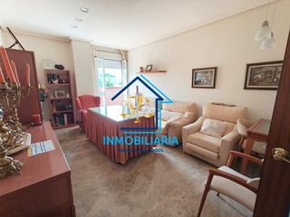 Flat in Fuensanta- Arcángel. Piso arcangel con cochera, trastero y ascensor