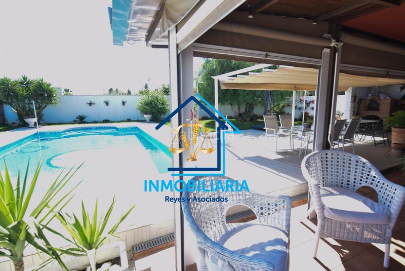 Foto 1a3adc0f-1fe3-4d16-a1a4-87d970212c88. Casa amb aparcament piscina a Alcolea Córdoba