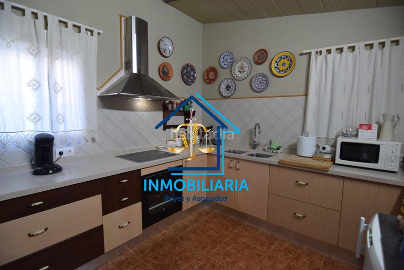 Foto f796de0e-f077-4b2d-90c4-be50a443358c. Casa amb aparcament piscina a Alcolea Córdoba
