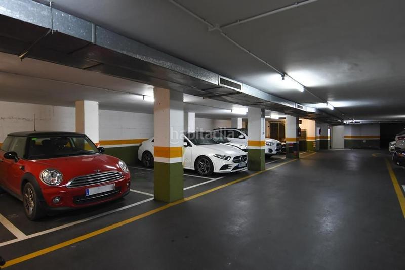 Foto ba140d8a-b6c6-4f3e-8616-9b95a781be82. Parking coche en santa clara 62 aparcamiento en santa clara con plaza de independencia en Girona