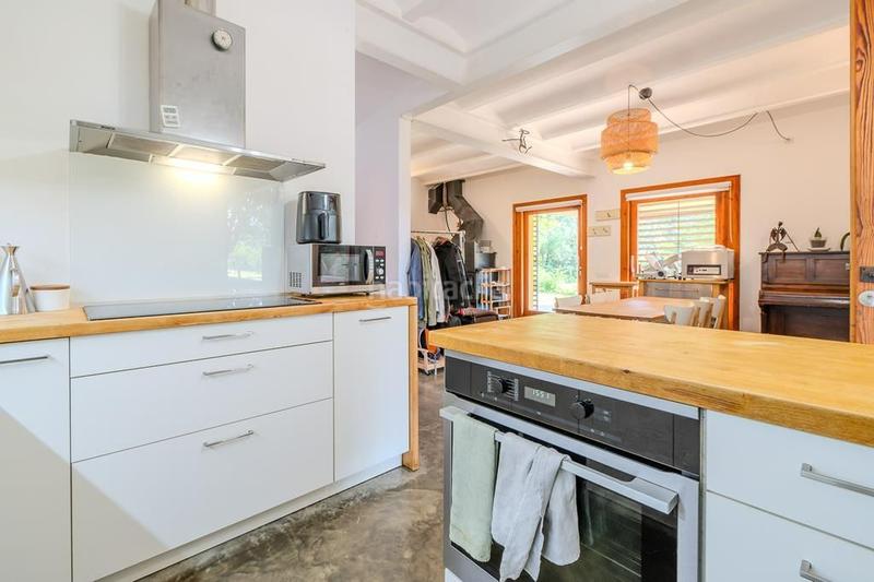 Foto 070d2ff3-3393-45d5-b8f4-81498fb26f5a. Casa amb calefacció a Sant Daniel Girona