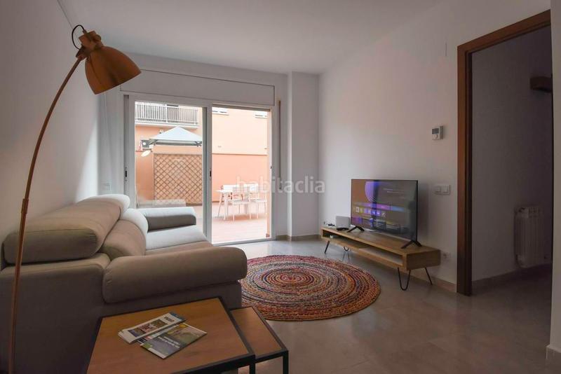 Foto 93b75e31-77a2-4a2c-a912-22948fc7c1a0. Alquiler piso apartamento de 2 dormitorios totalmente equipado en csantiago en Girona