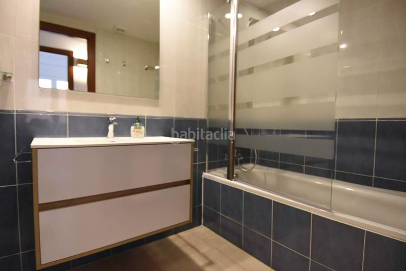 Foto b77d4ccb-5b08-4eb7-af78-2e1292e39c03. Alquiler piso apartamento de 2 dormitorios totalmente equipado en csantiago en Girona