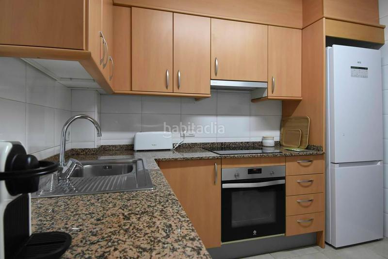 Foto f9d26512-4e4c-4204-837d-2ec73d261dc9. Alquiler piso apartamento de 2 dormitorios totalmente equipado en csantiago en Girona