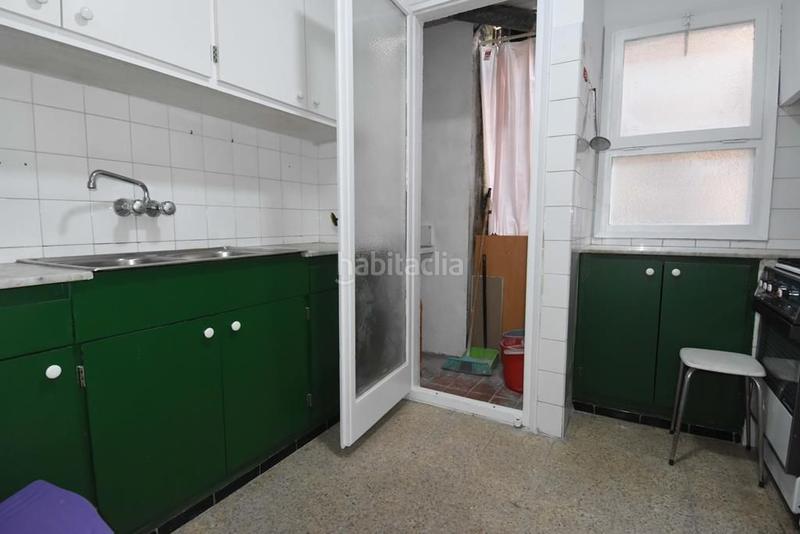 Foto f98fcd9c-7282-469f-aa15-50d895b13f56. Piso  de 4 dormitorios solo invesrsores. rentabilidad 6,58 en Girona