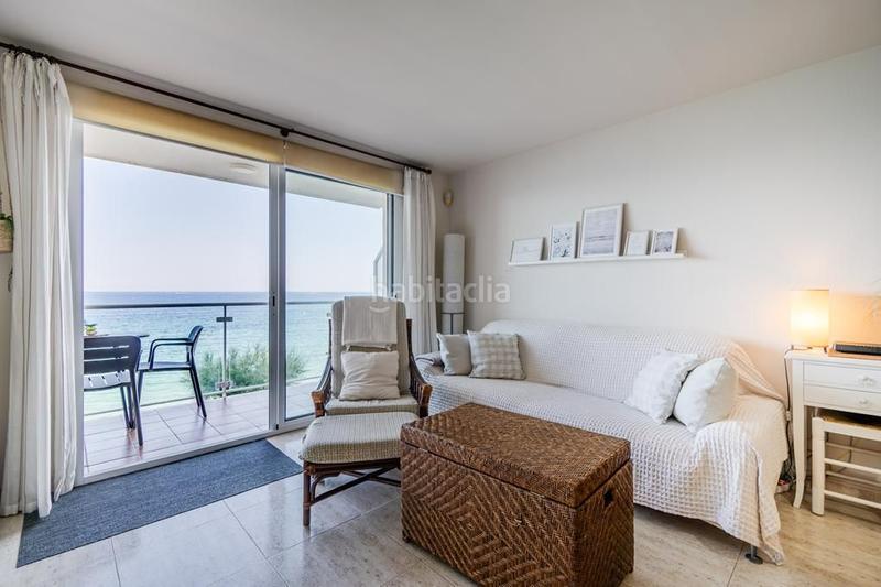 Foto 4440f921-d20b-43f6-84b0-7c95d7e064f1. Piso apartamento con licencia turística en primera linia de mar en Sant Antoni de Calonge