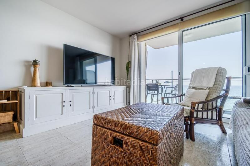 Foto 96ada274-c9b3-4cdc-8a9d-3a7a0e2e9ab2. Piso apartamento con licencia turística en primera linia de mar en Sant Antoni de Calonge