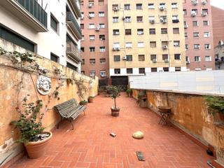 Pis  Sant pere mes baix. Casa excepcional en el centro de la ciudad con terraza privada