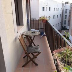 Pis  Unió. Piso con balcon