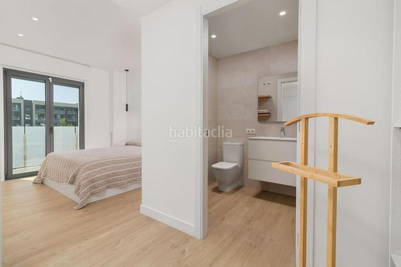 Foto b5173d7e-4199-47a3-a7e9-92cbc535f447. Piso amplio piso esquinero de obra nueva en Vilablareix