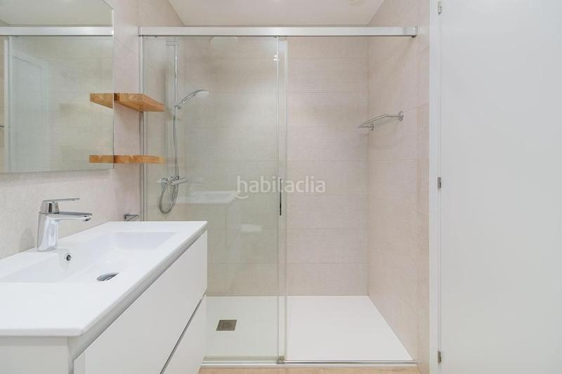 Foto f33ba8eb-aec1-40c5-b0eb-c6242b6aae78. Piso amplio piso esquinero de obra nueva en Vilablareix