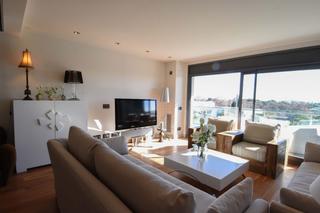 Affitto Appartamento in Can Pei. Lujoso piso  con grande terraza y vistas al mar en can pei  sitg
