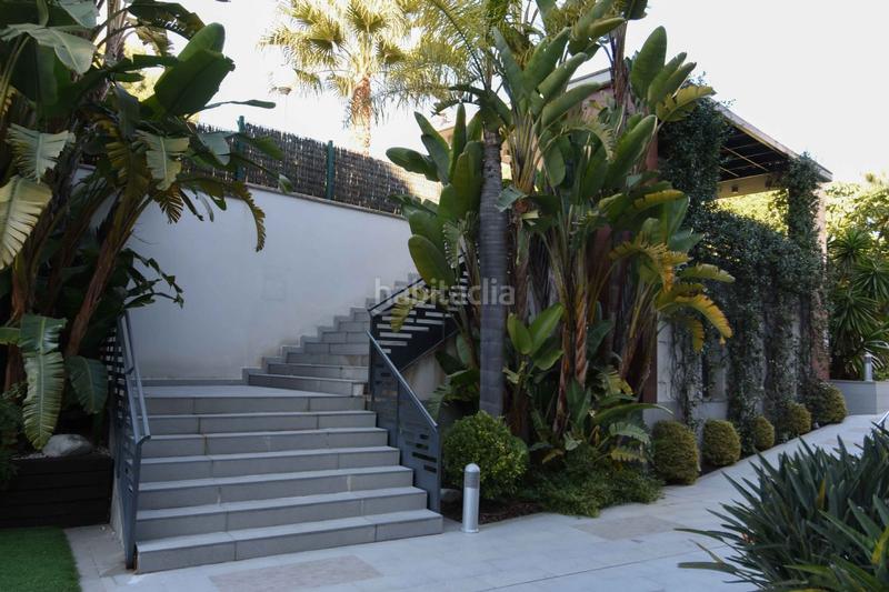 Foto 4eb0a691-e1ae-4b96-8e07-c502f780c291. Alquiler piso lujoso piso con grande terraza y vistas al mar en Can Pei en Sitges