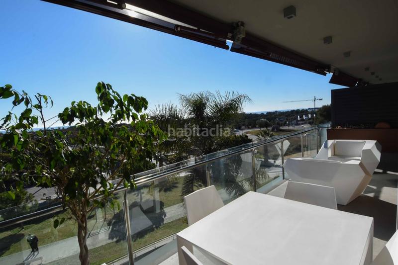 Foto 5d8a002c-e157-46b3-9ab3-455c777638fb. Alquiler piso lujoso piso con grande terraza y vistas al mar en Can Pei en Sitges
