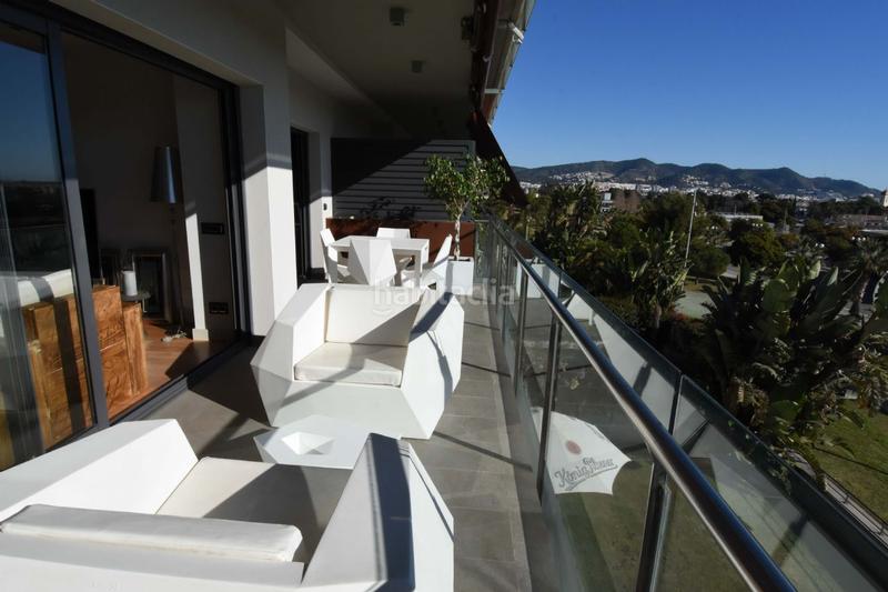 Foto d07d6fa0-98e3-4200-8b99-53b94d767946. Alquiler piso lujoso piso con grande terraza y vistas al mar en Can Pei en Sitges