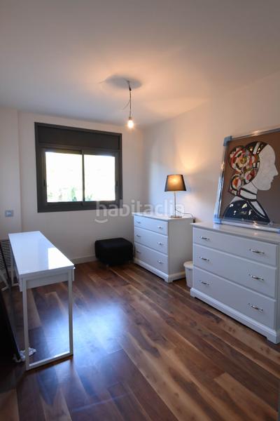 Foto f9db8131-b85b-4024-8047-56917cdd9957. Alquiler piso lujoso piso con grande terraza y vistas al mar en Can Pei en Sitges