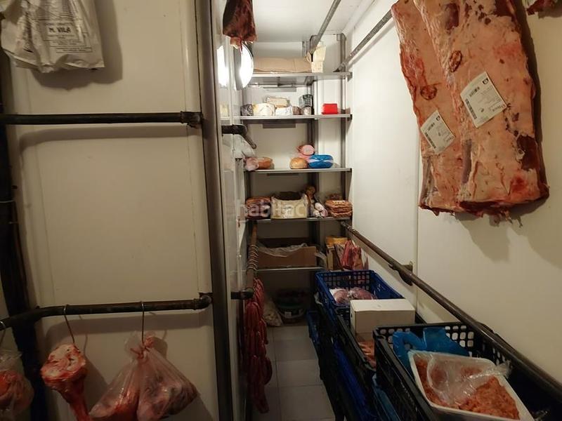 Foto 2cde628d-1c26-477a-a80d-70ae90caa711. Traspàs local comercial a Centre-Barri Vell Girona