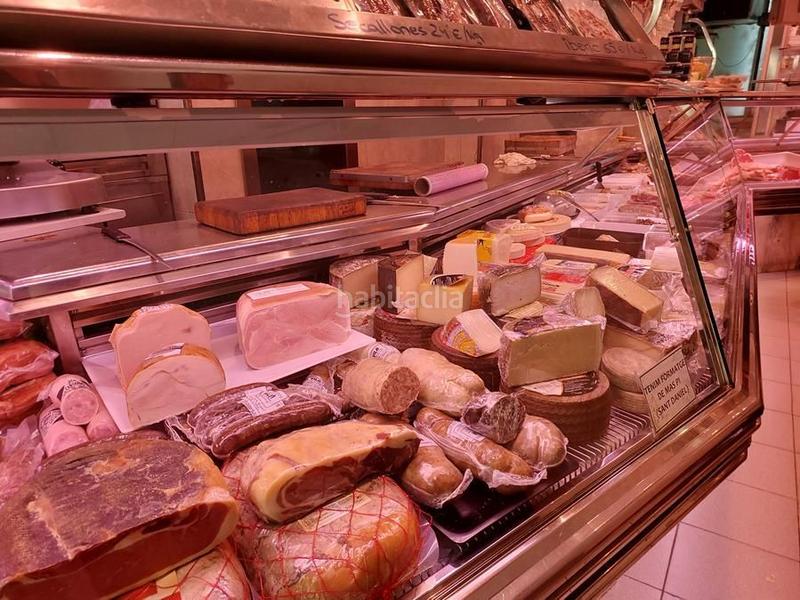 Foto 7864f37d-deda-4f73-a429-711a29a3fe1c. Traspàs local comercial a Centre-Barri Vell Girona