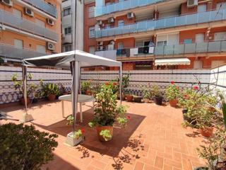 Piso  S&#39;iscle soler. Piso con terraza