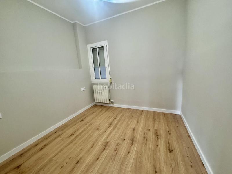 Foto f89f87c2-efeb-4010-803b-bef021e83a84. Piso  reformado en eixample en Sagrada Família Barcelona
