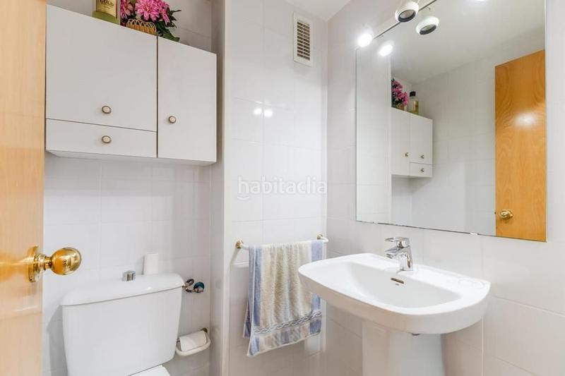 Foto 90f5343a-1b24-477d-843c-6edde0d03a30. Appartement avec chauffage parking dans Centre Salt