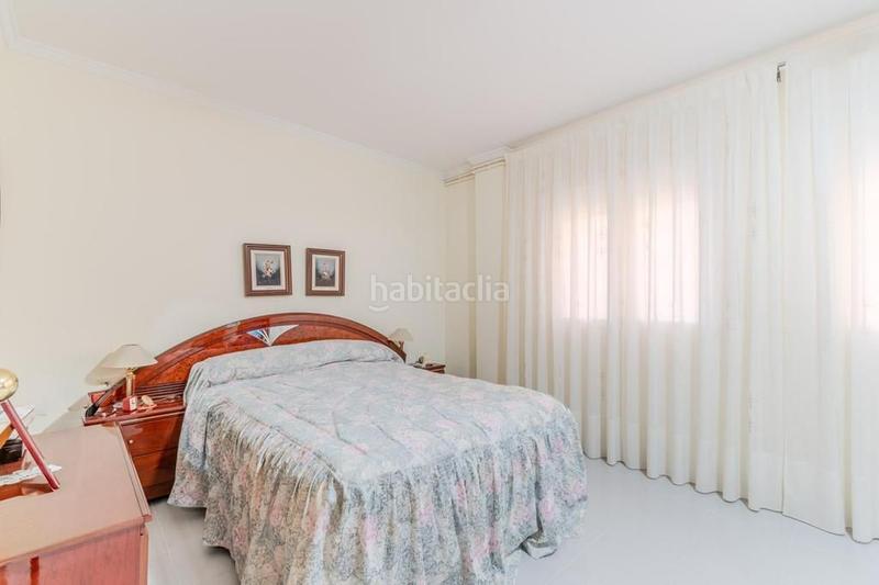 Foto f7fba2ec-e489-4c42-977c-177615d399e5. Appartement avec chauffage parking dans Centre Salt