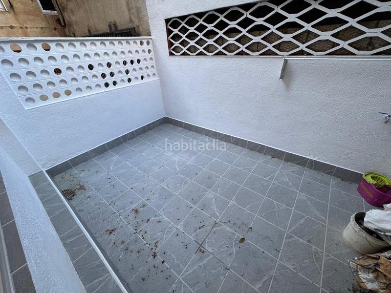 Foto 82b75d9c-5490-4fd6-97c7-963e750911e1. Oficina  reformada en Sant Antoni Barcelona