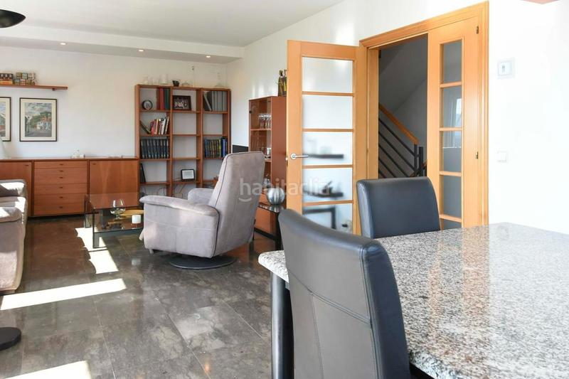 Foto 32f2e768-17f4-4da4-b2d3-0e320d641b94. Rent house with heating pool in Montjuïc Girona