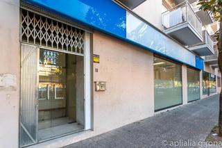 Local commercial à Eixample Sud-Migdia. Local comercial en venta en sant narcís girona