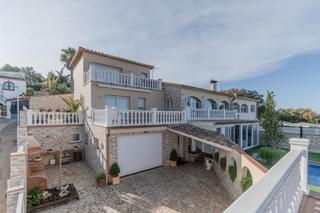 Maison à Pals. Casa de alto standing con vistas a las medes  masos de pals 5 ha