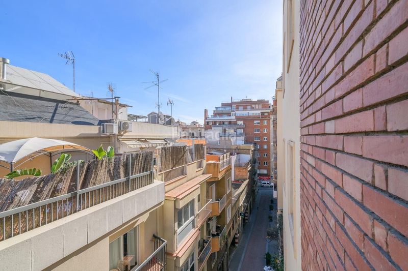 Foto 5da85e08-e462-4e70-87da-9fe3b085819c. Pis amb calefacció a Putget - Farró Barcelona